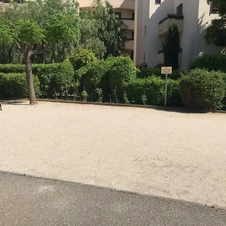 Les Prats Fleuris Apartment *